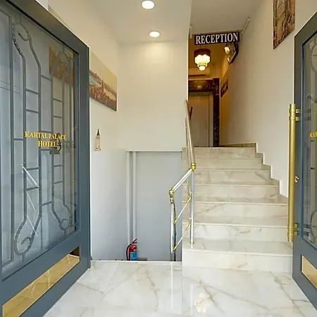 Kartal Palace Taksim Square Family Hotel 4*