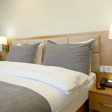 Kartal Palace Taksim Square Family 4*