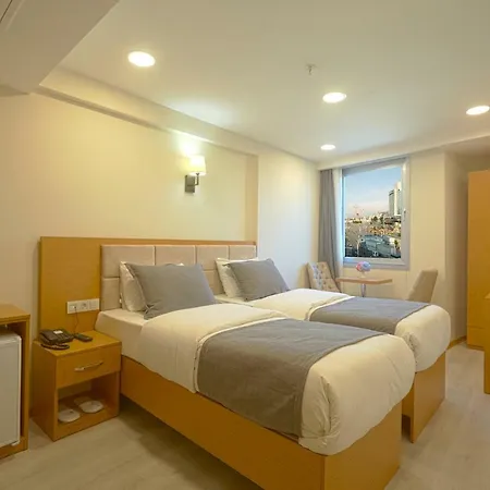 Kartal Palace Taksim Square Famıly